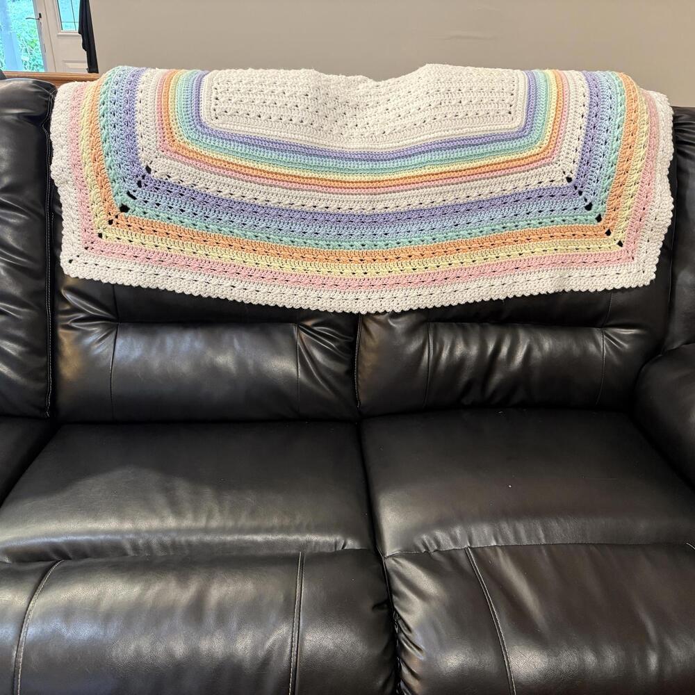 Hand-crocheted pastel rainbow stripe baby/lap‎ blanket 37x48